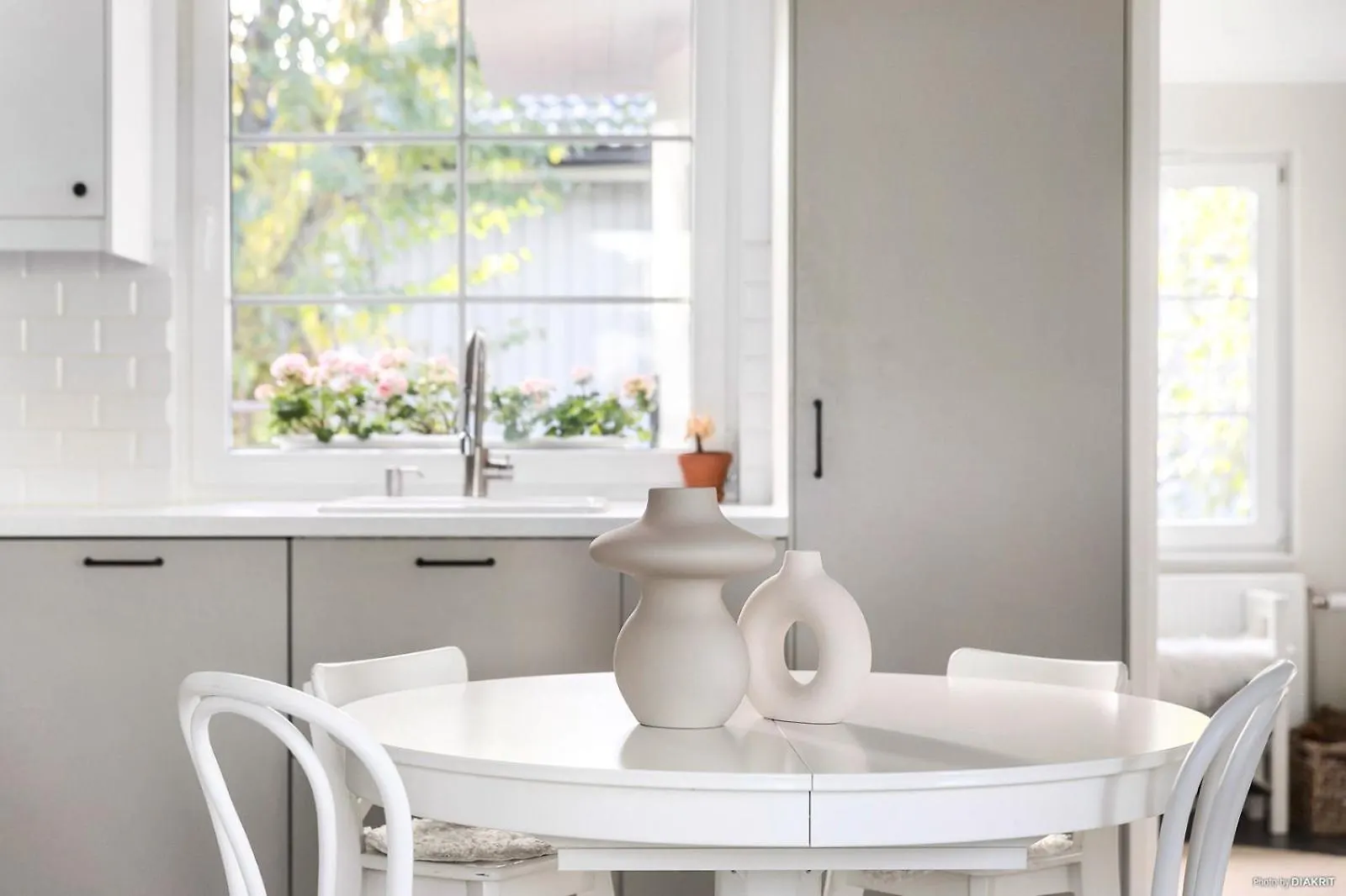 Charming Apartment In A Red House In Stockholm